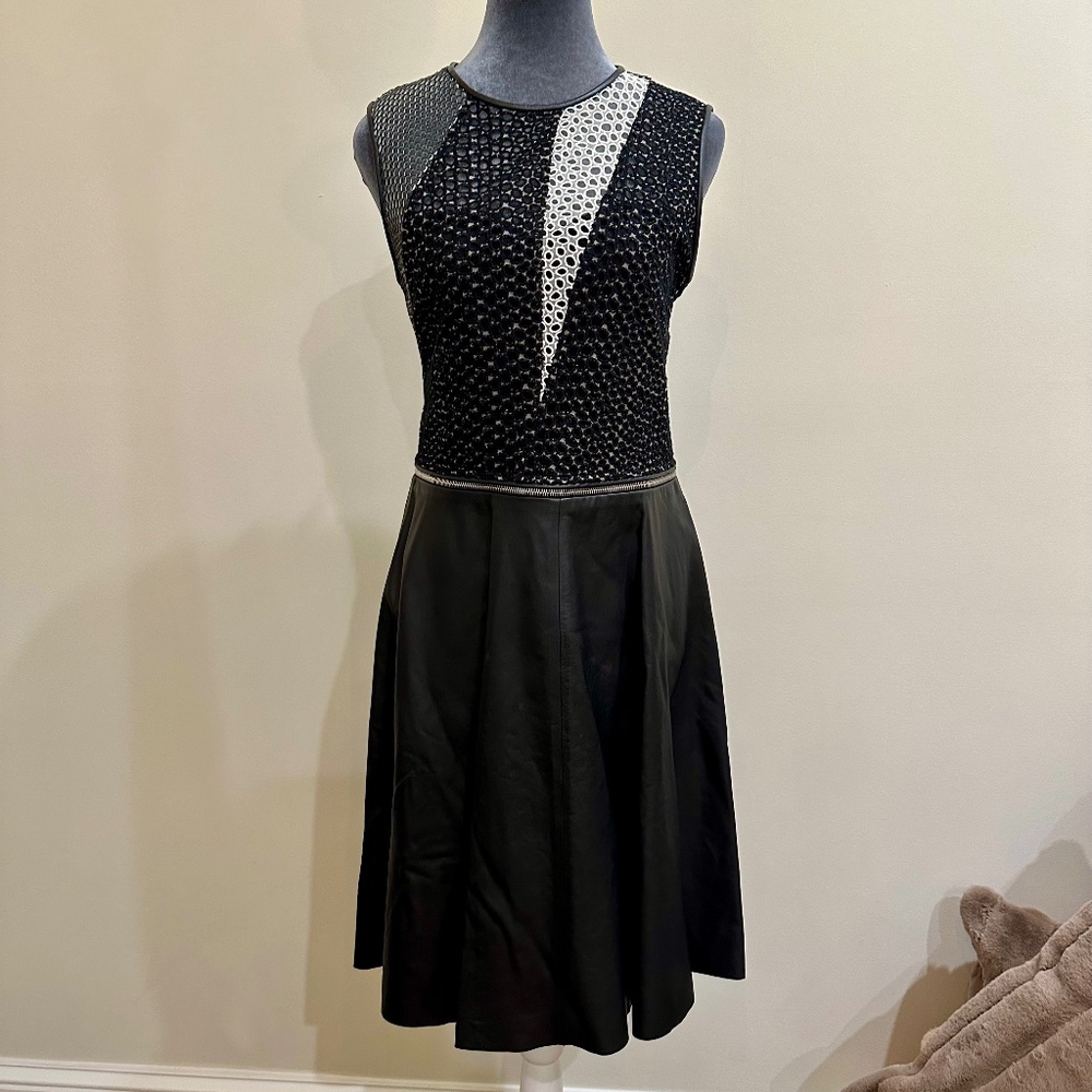 Yigal Azrouël Dress (3 outfits in 1), Marked size 8(fits like 00-2), Black/White